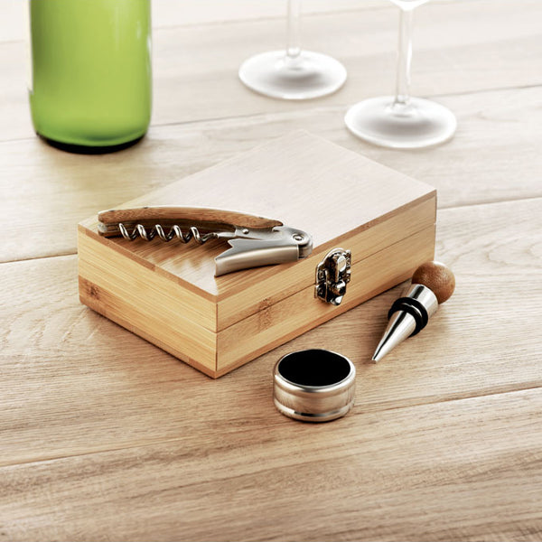 Wine set in bamboo box